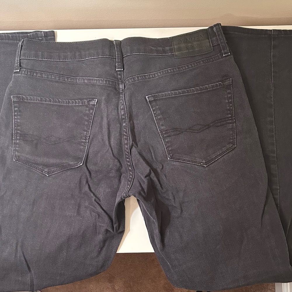 Denizen from Levi's Men's Charcoal Jeans